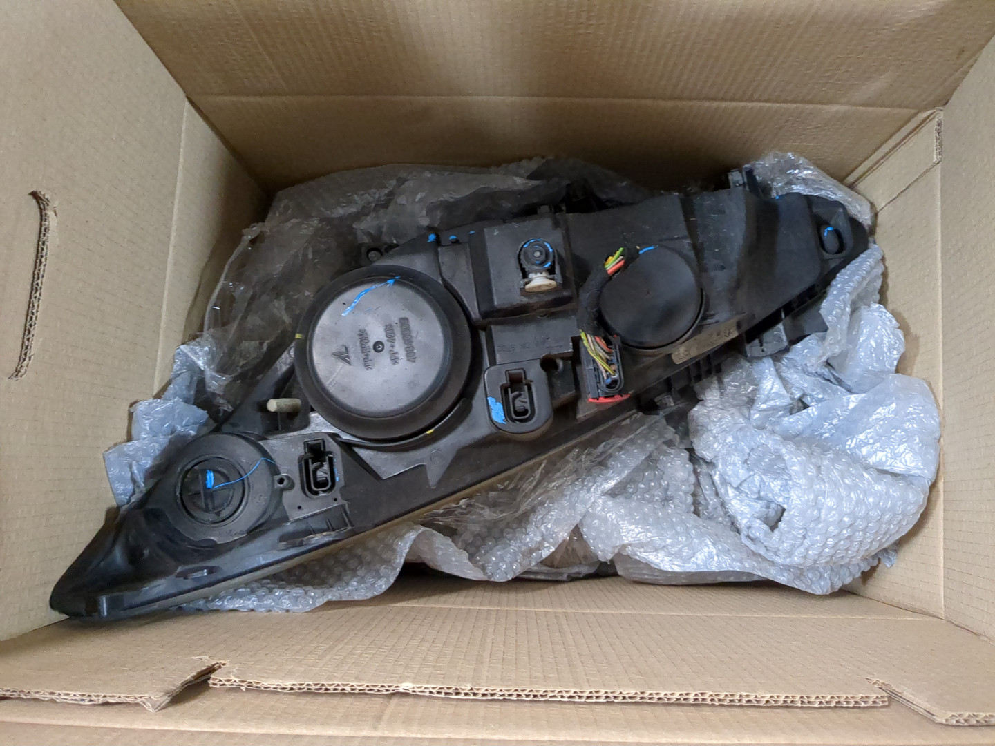 Фара правая