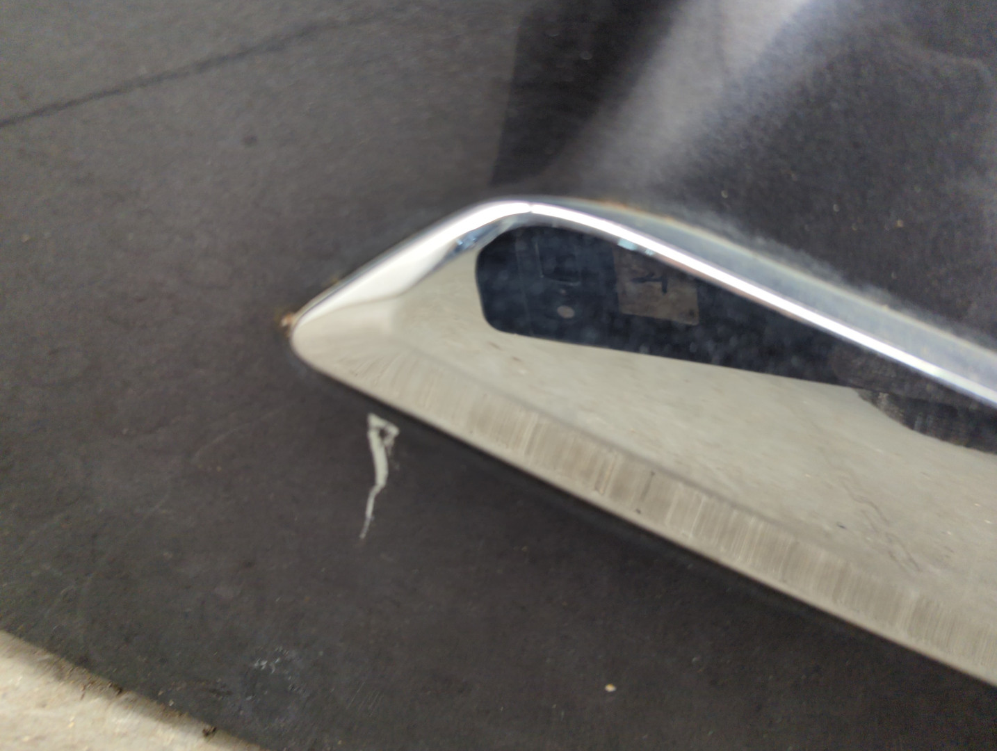 Дверь багажника