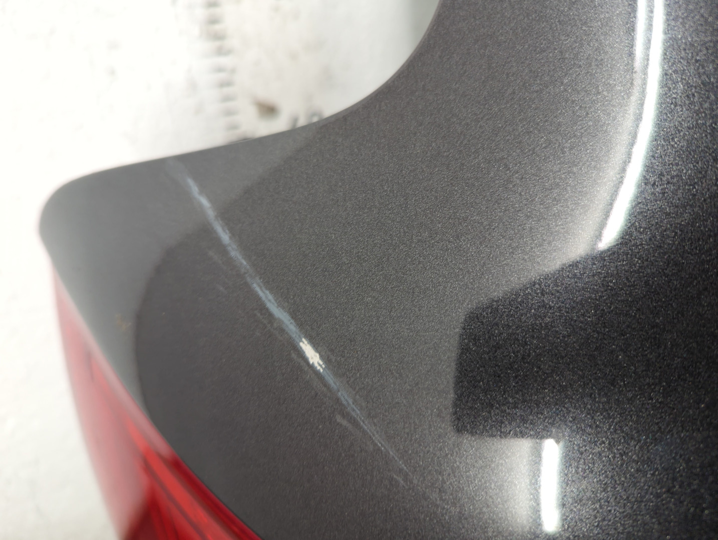 Дверь багажника