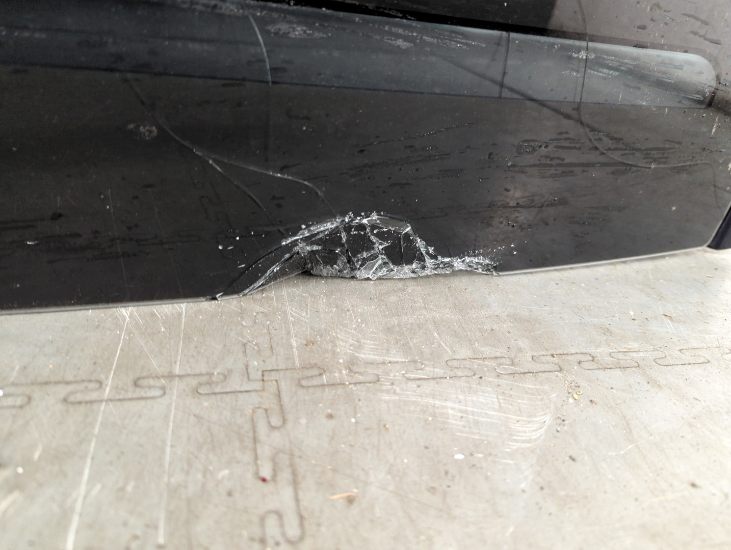 Дверь багажника