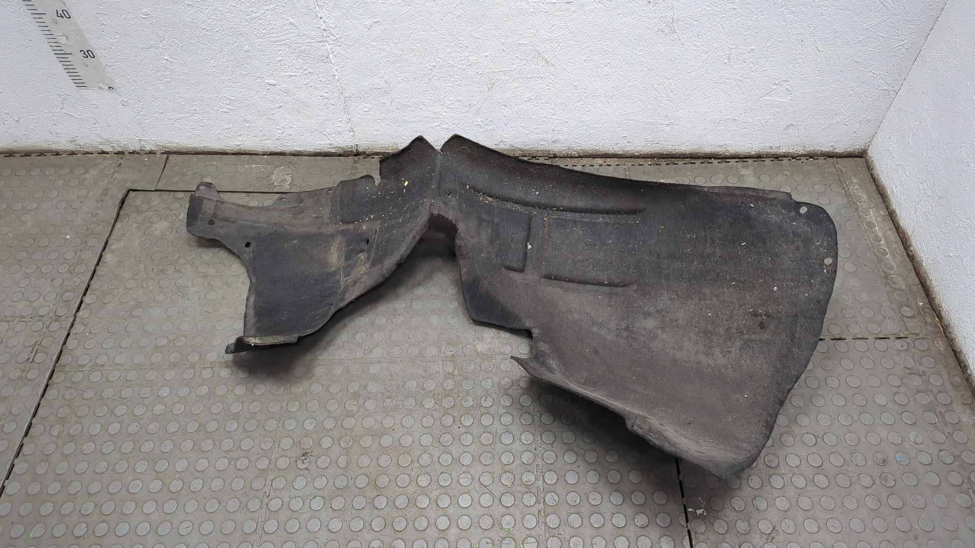 Локер передний левый