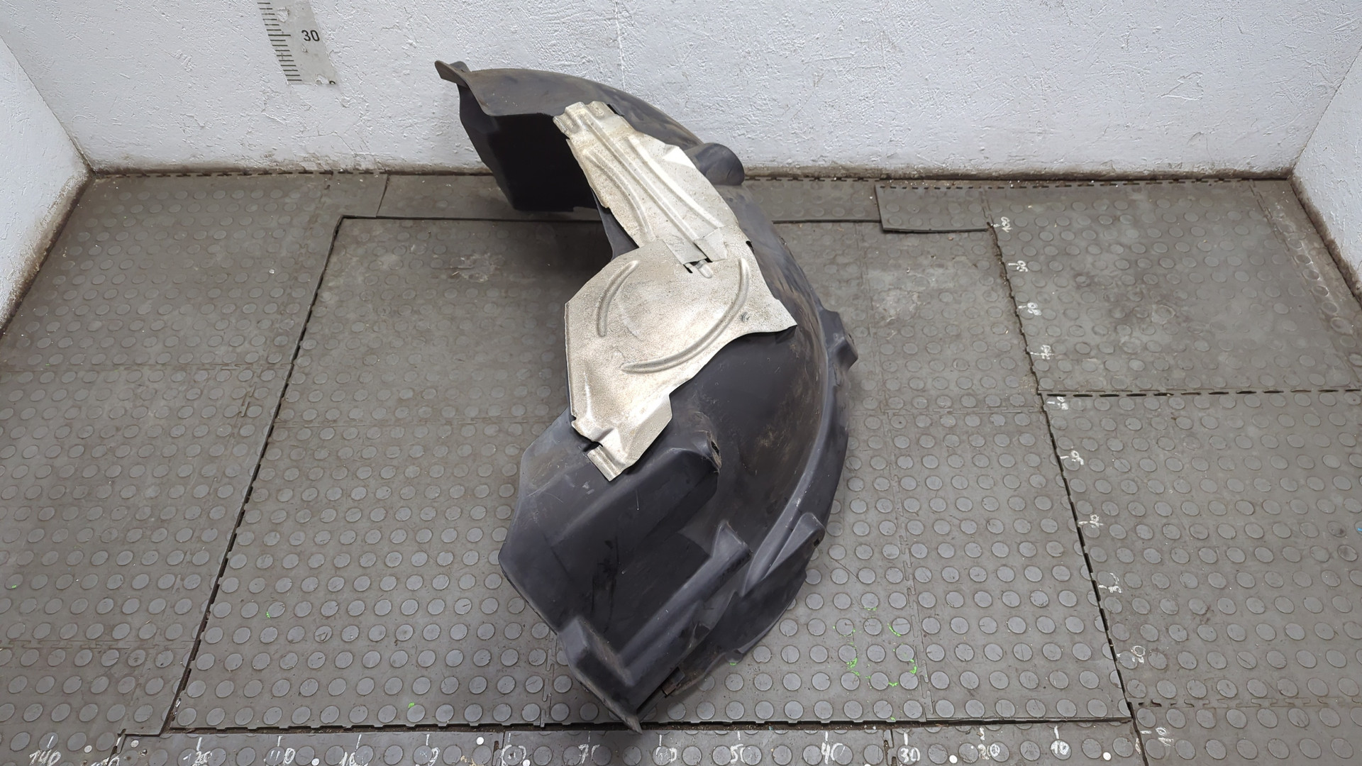 Локер передний правый