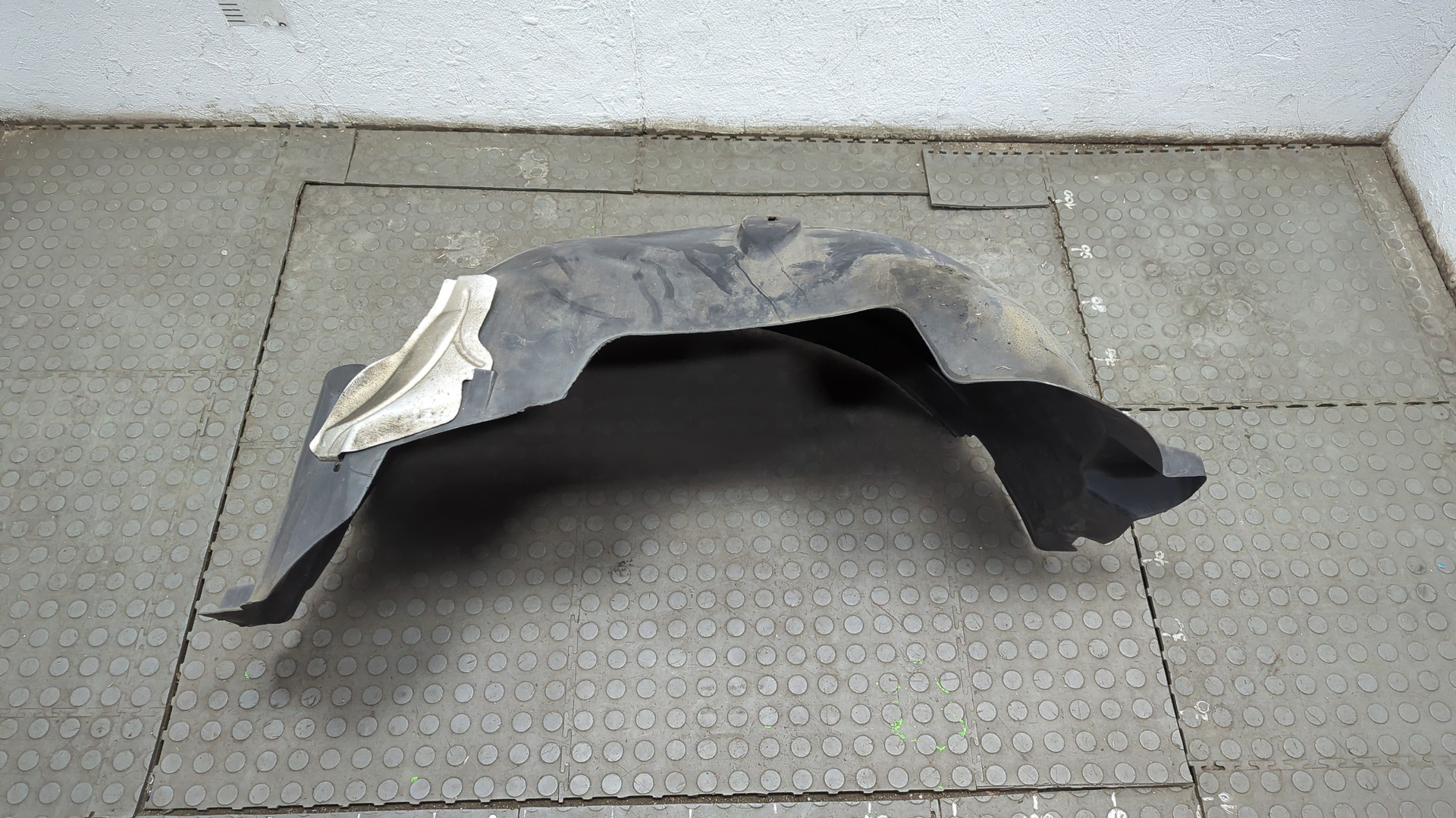 Локер передний левый