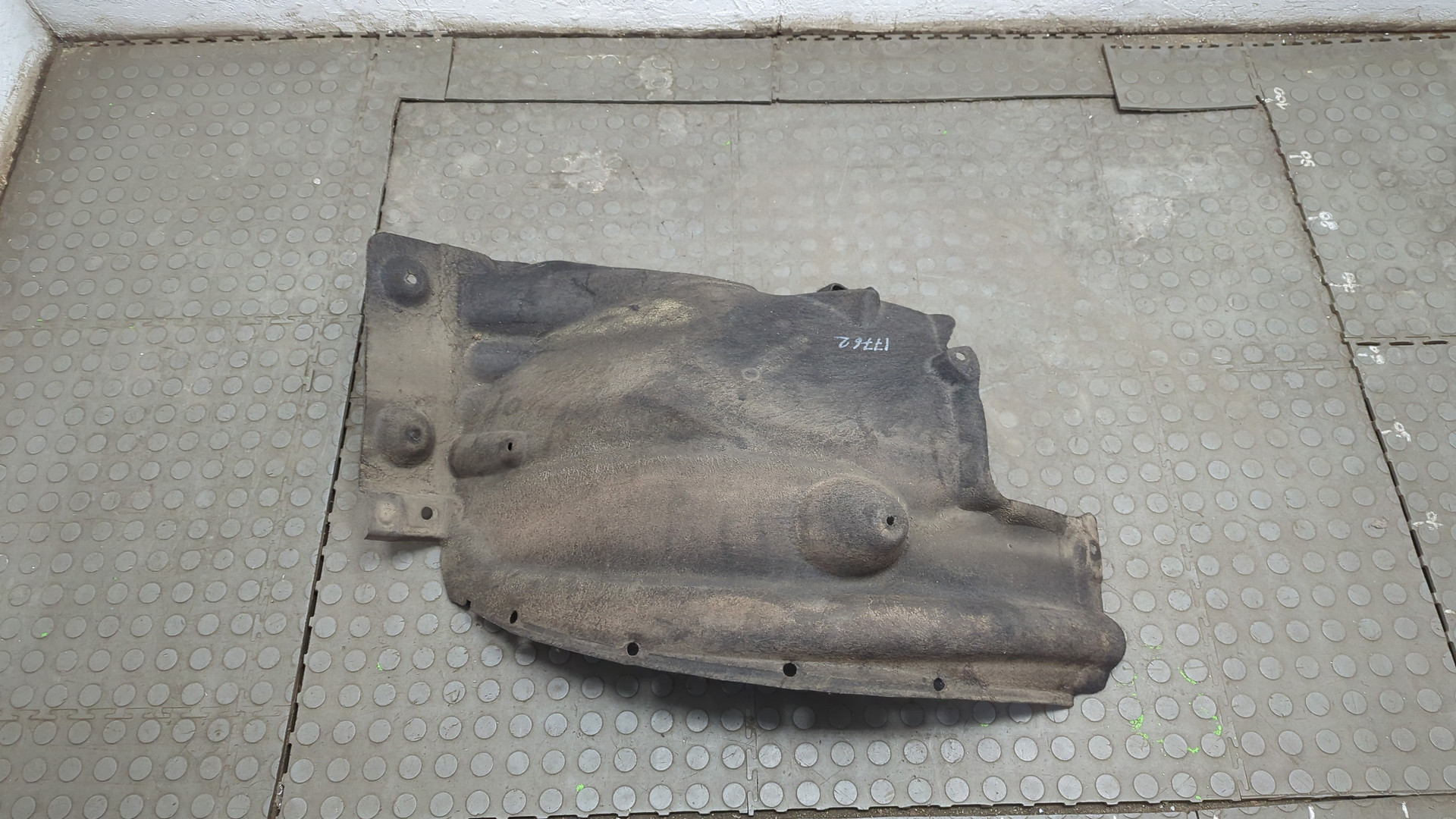 Локер передний правый