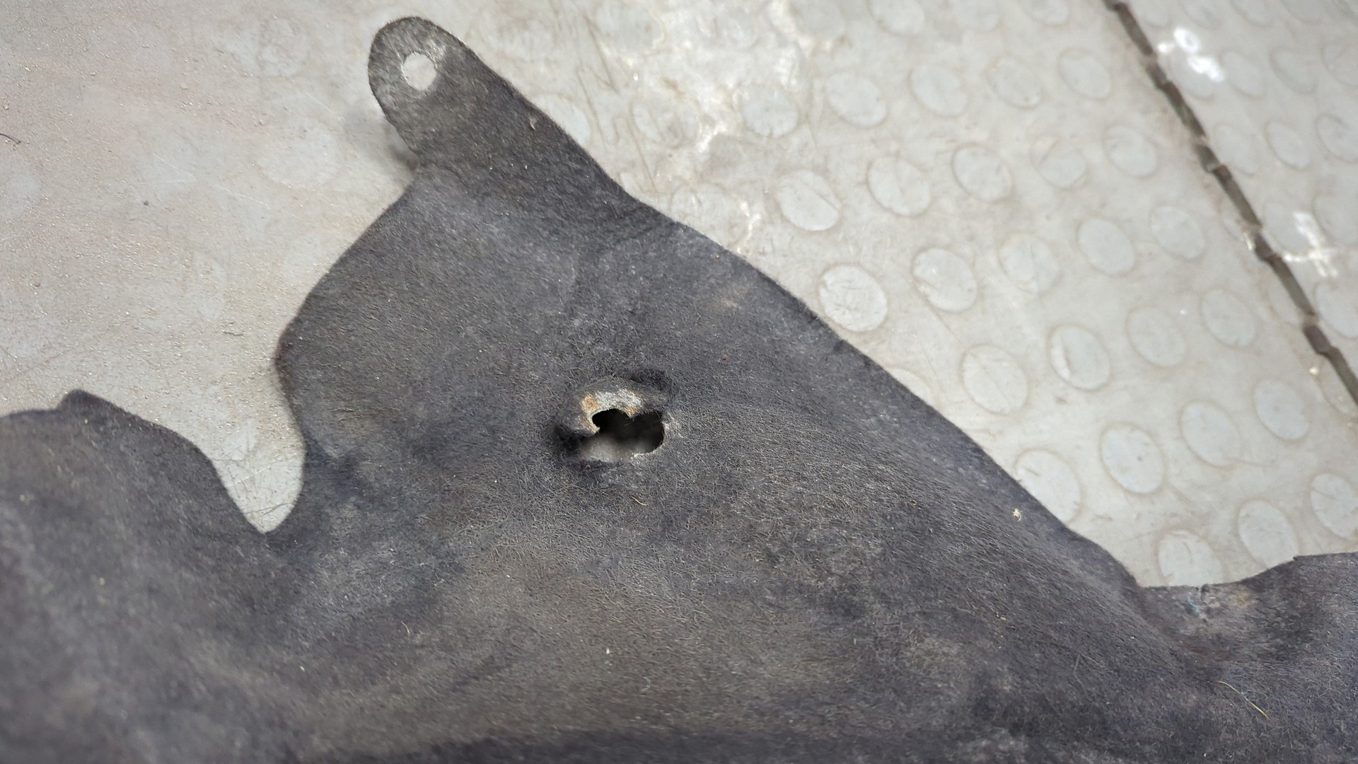 Локер передний левый