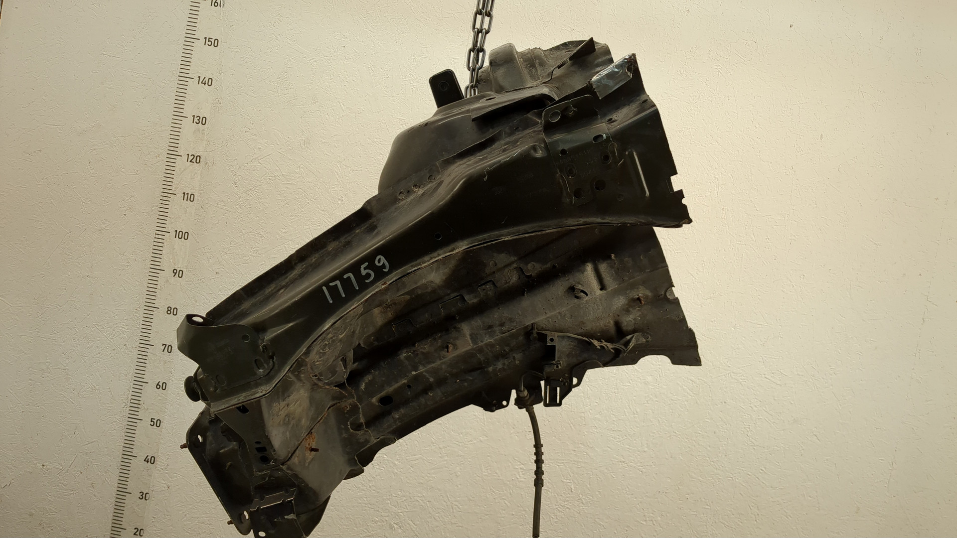 Лонжерон передний левый