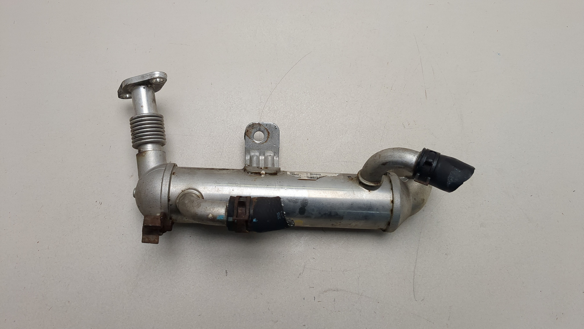 Тройник вентиляции картерных газов