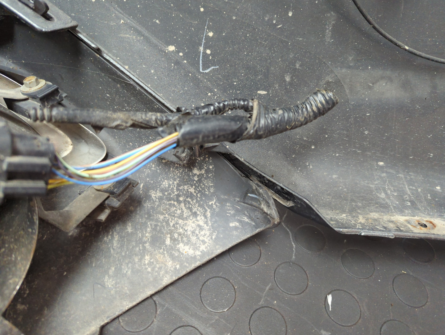 Бампер задний