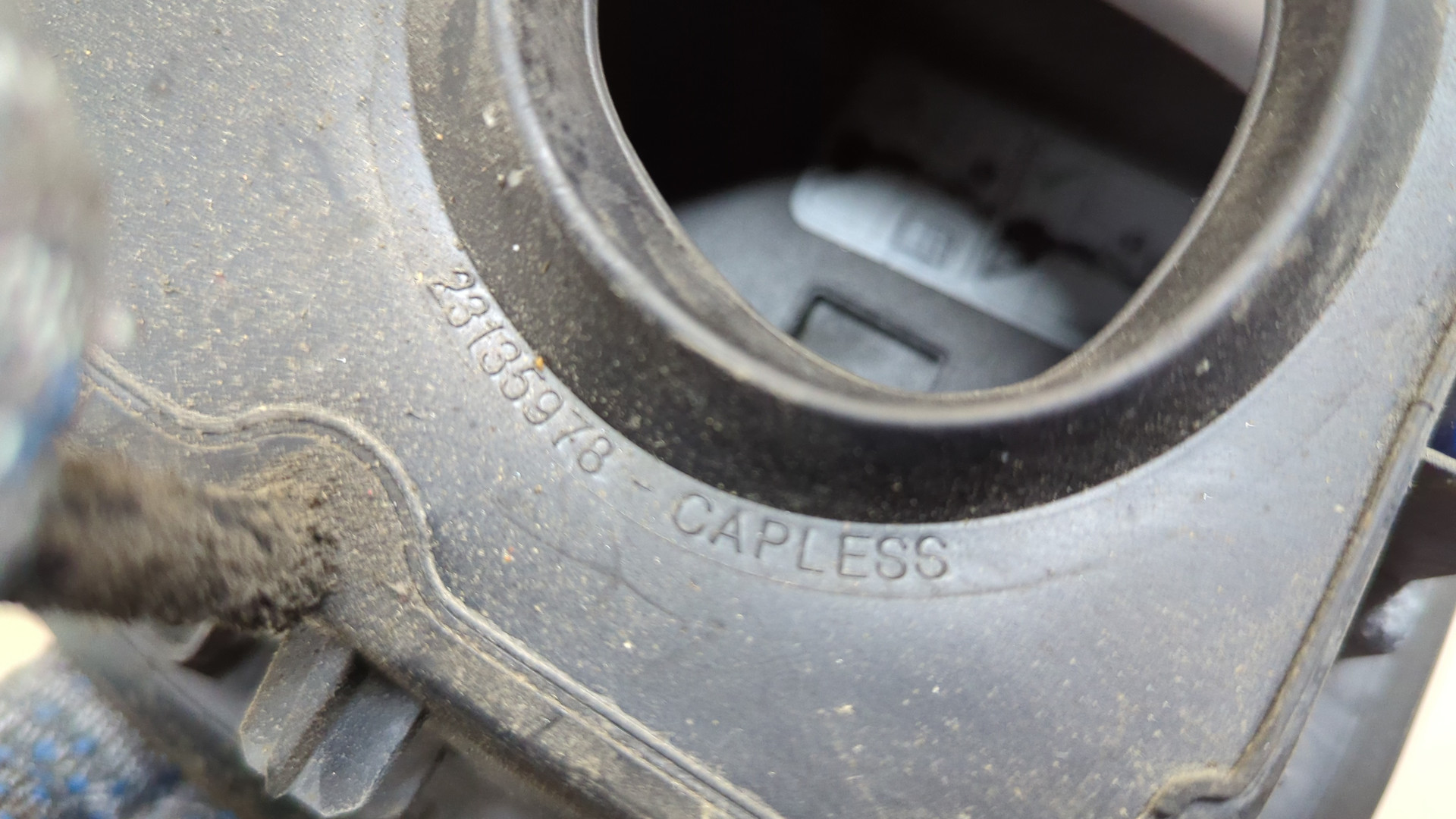 Лючок бензобака