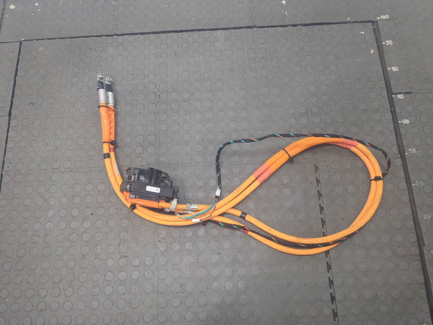 Провод высокого напряжения