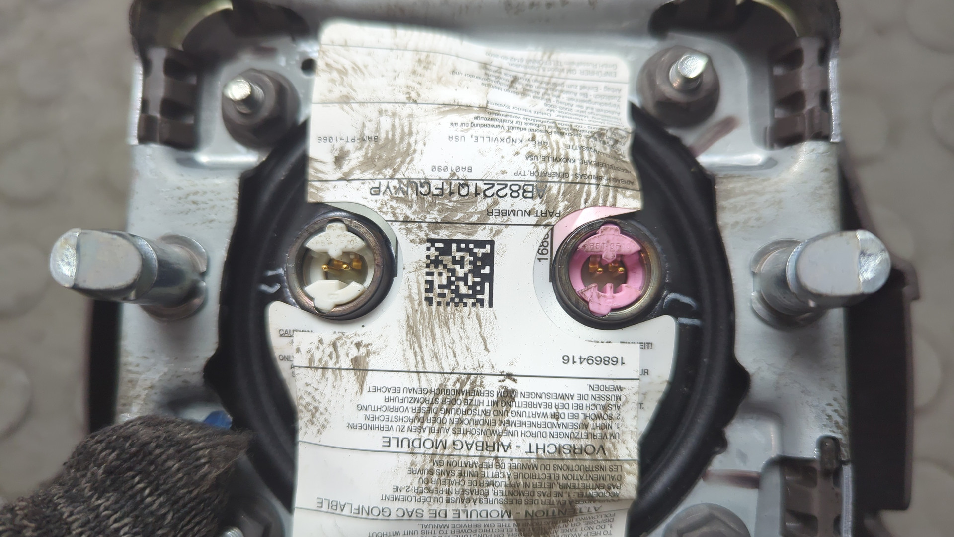 Подушка безопасности в рулевое колесо