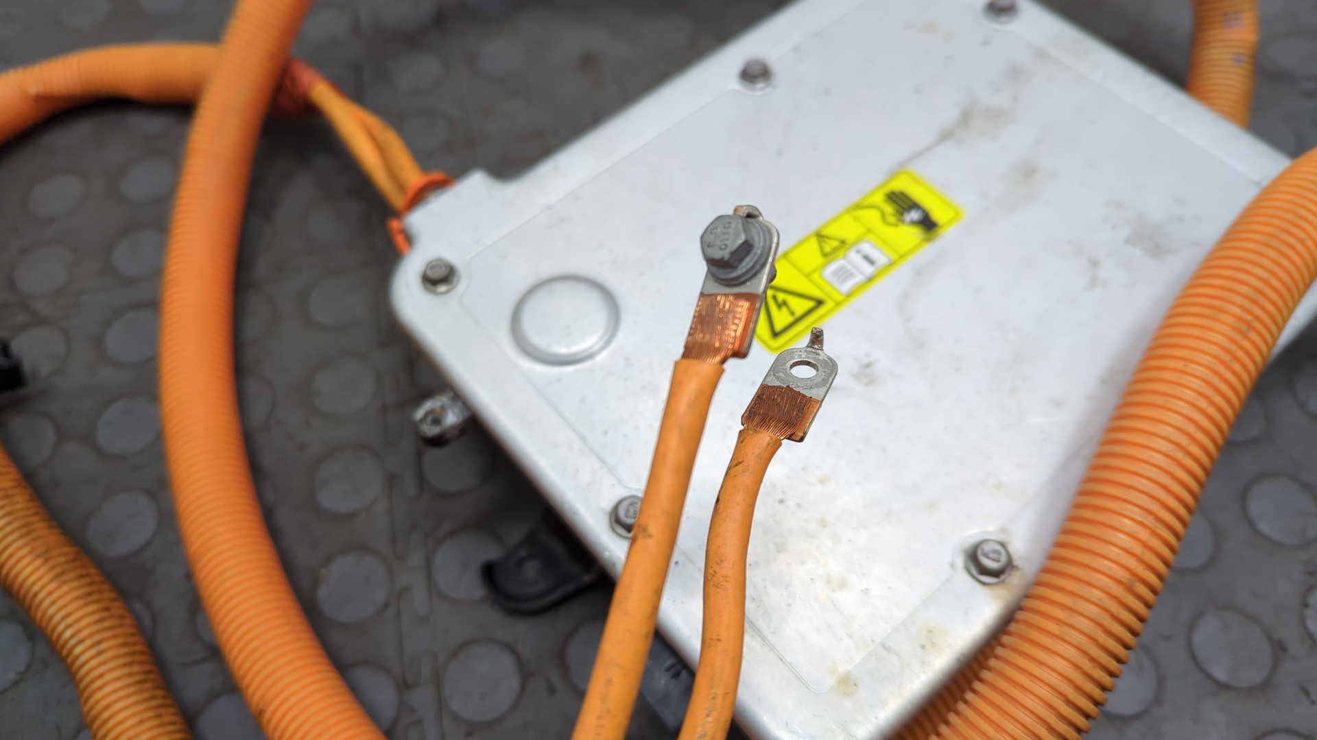 Провод высокого напряжения