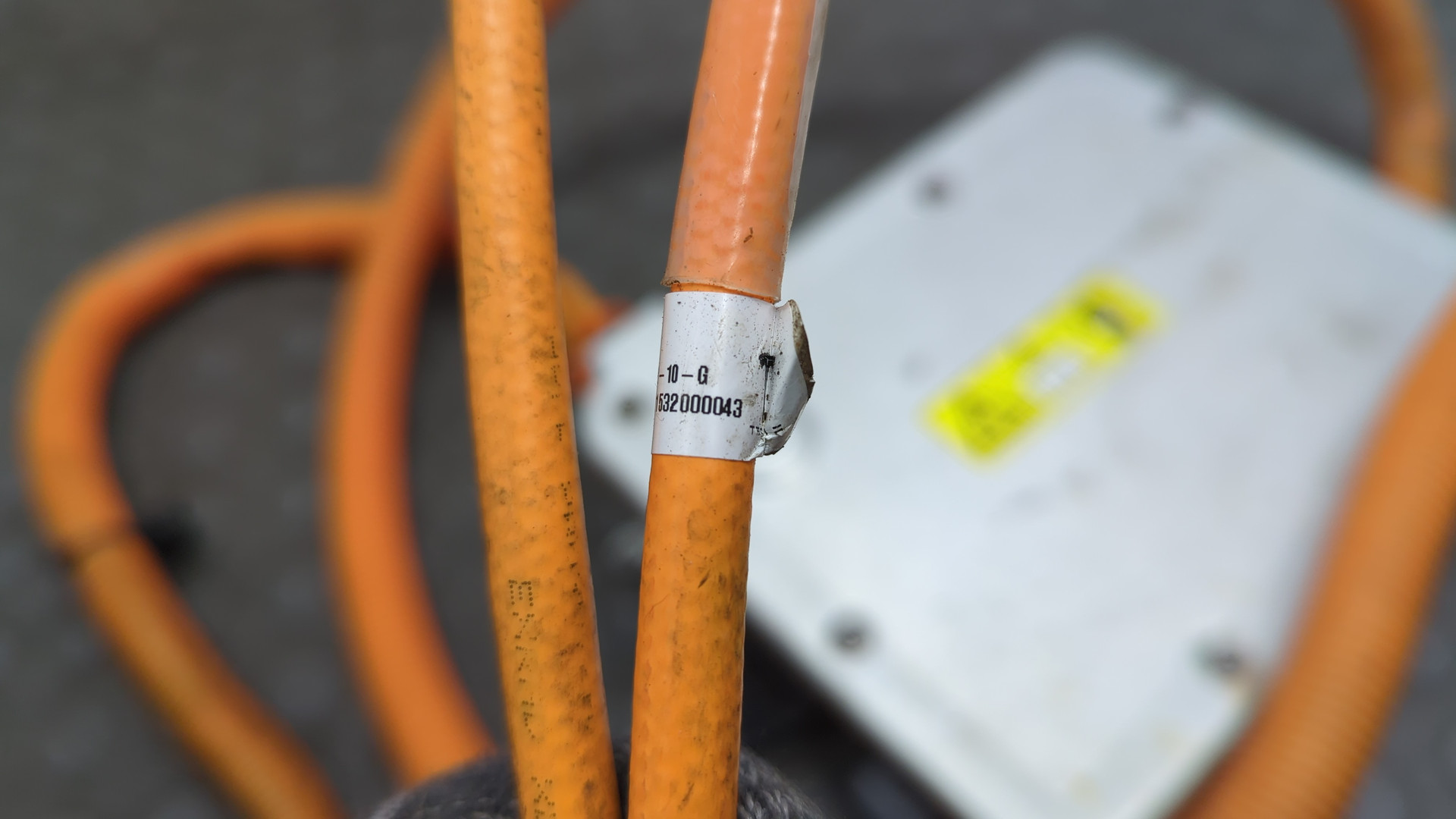 Провод высокого напряжения