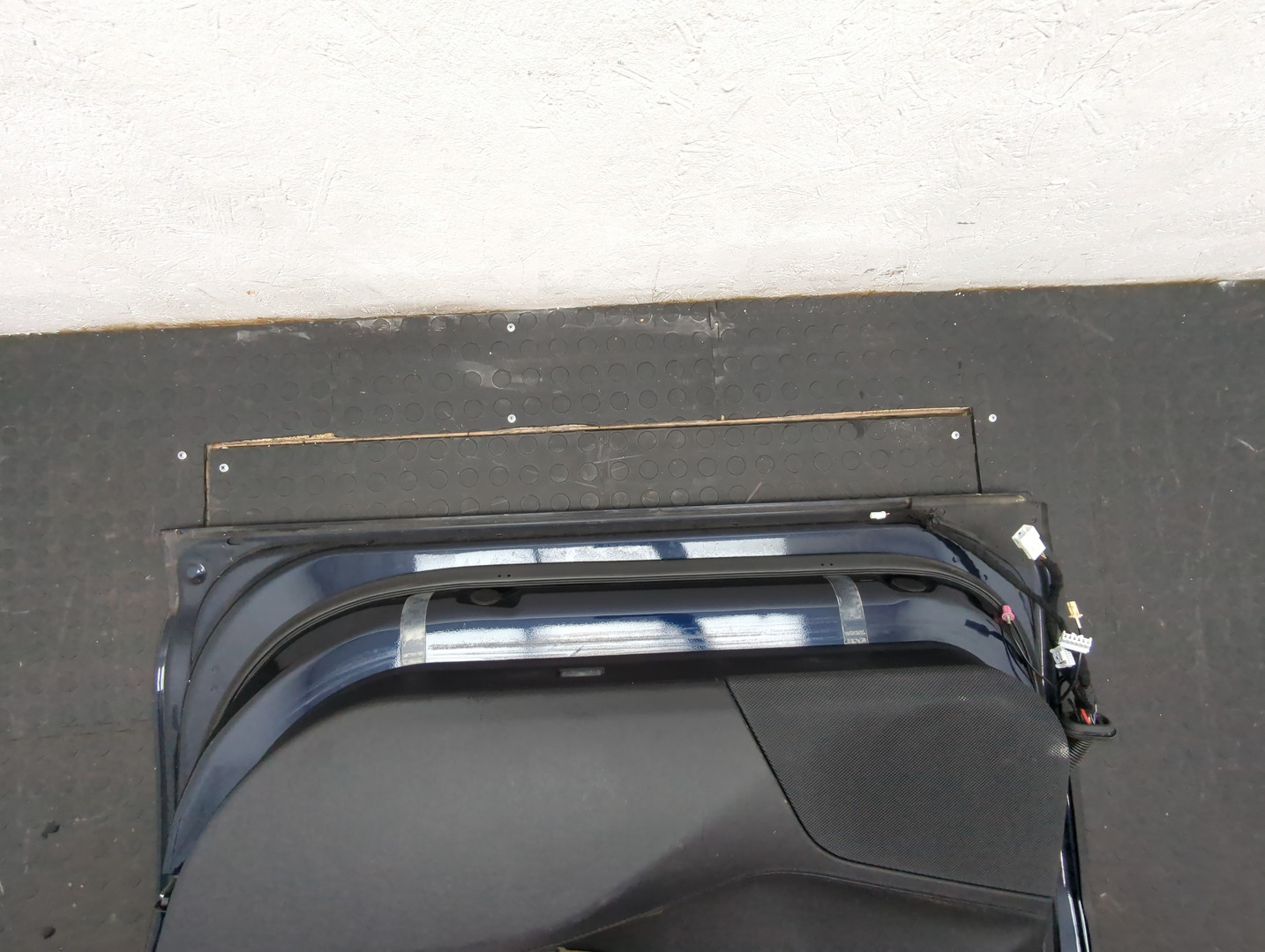 Дверь передняя правая