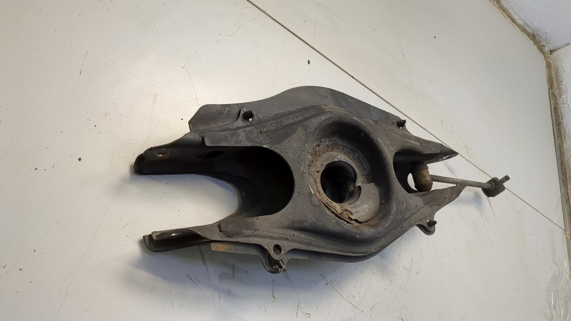 Рычаг задний