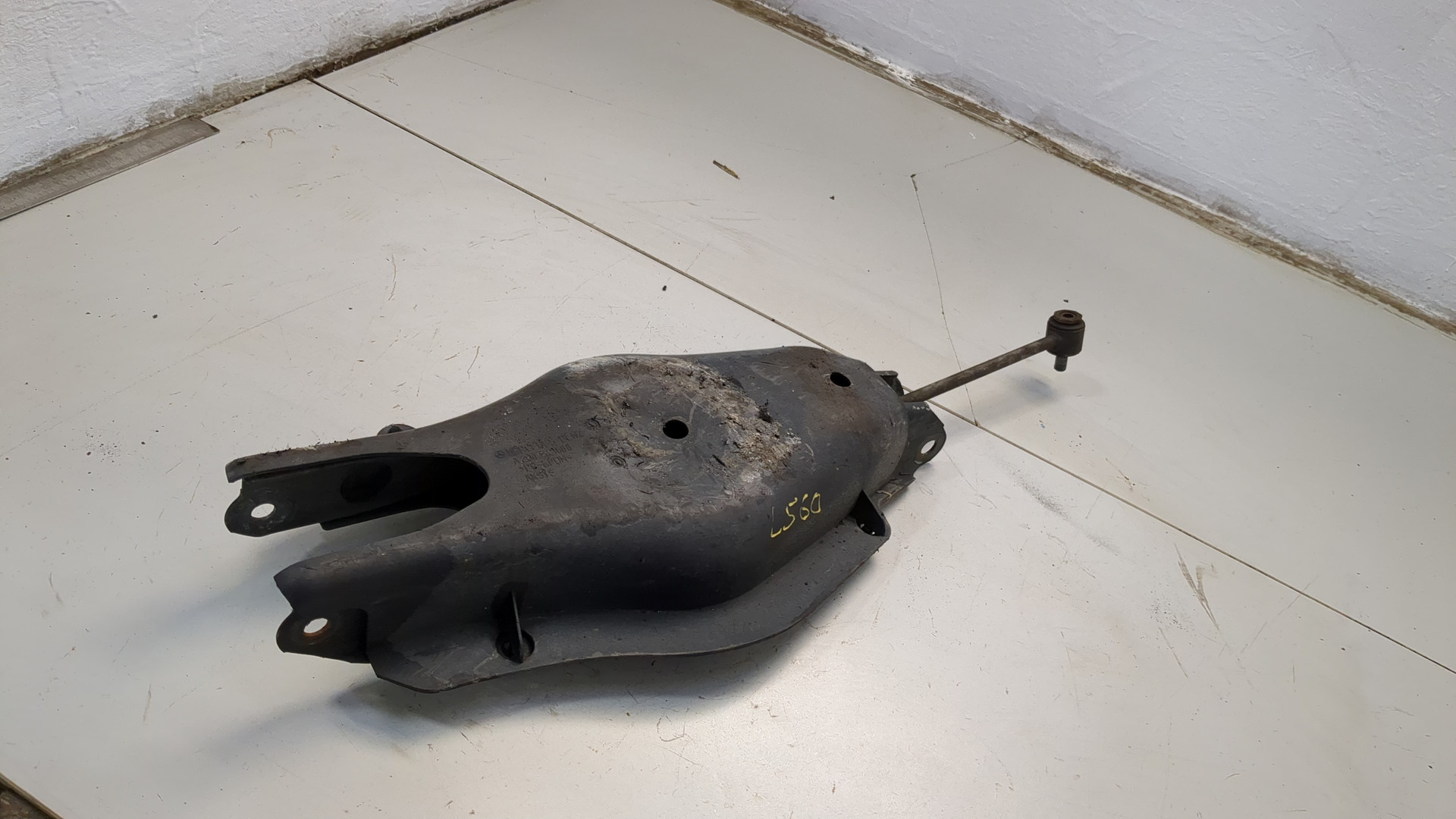 Рычаг задний