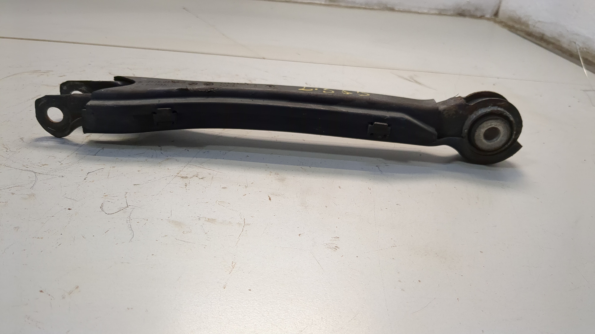 Рычаг задний