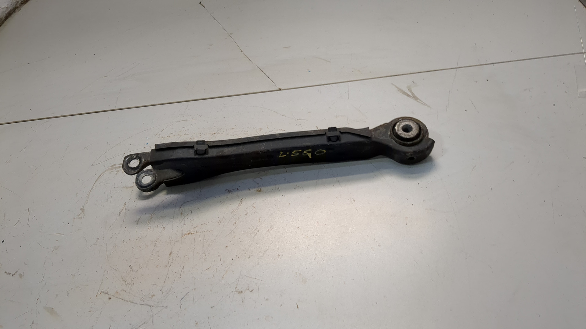 Рычаг задний