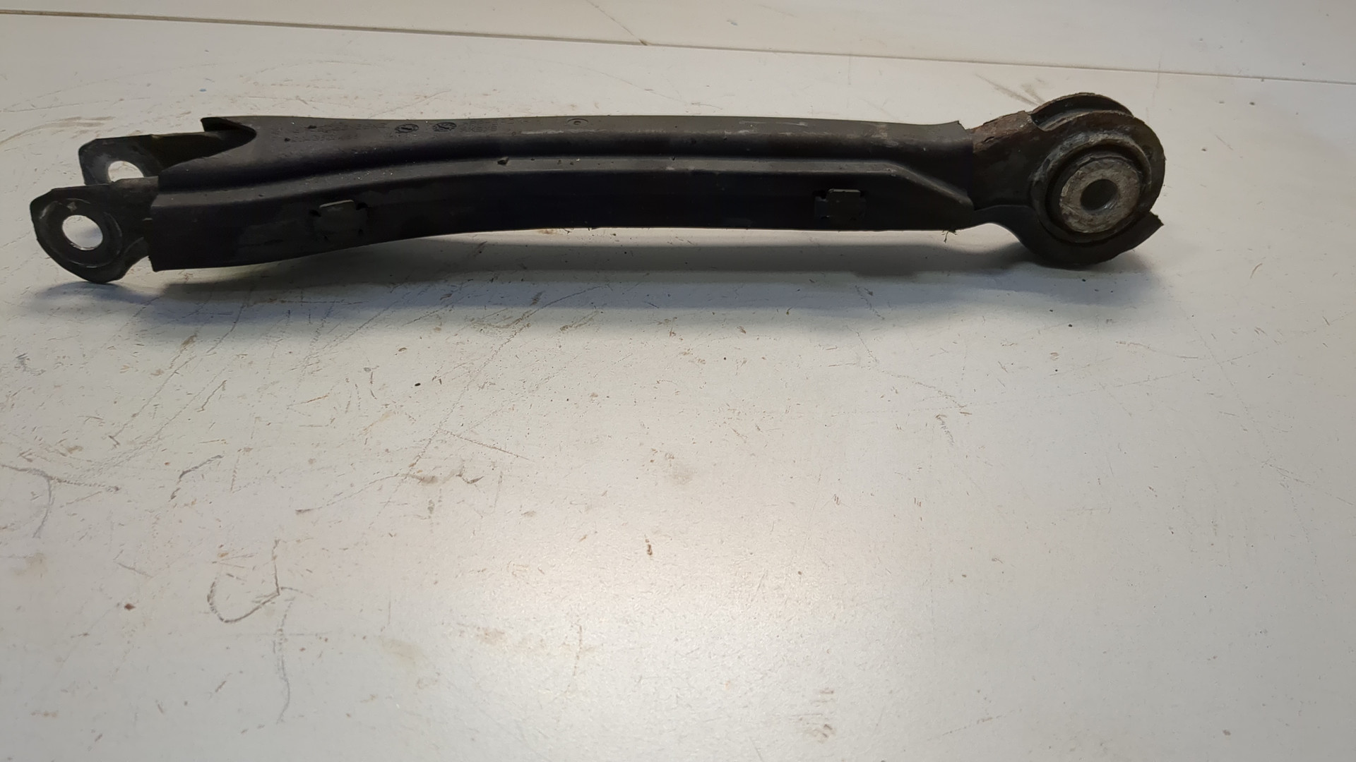 Рычаг задний