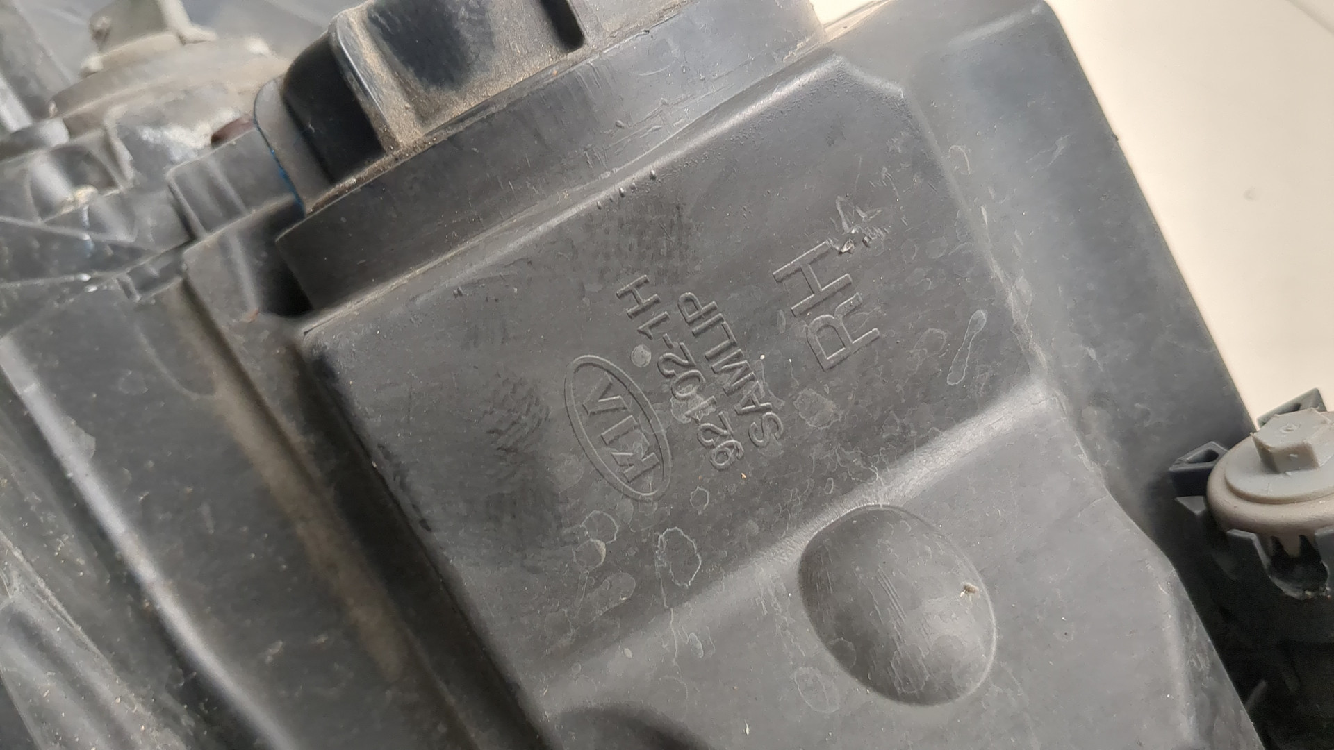 Фара правая