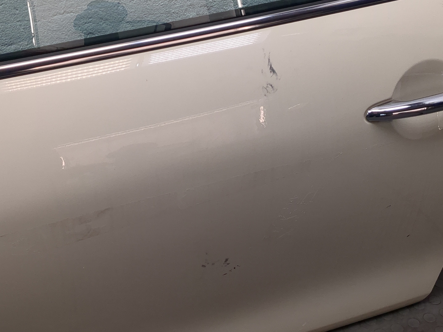 Дверь передняя левая