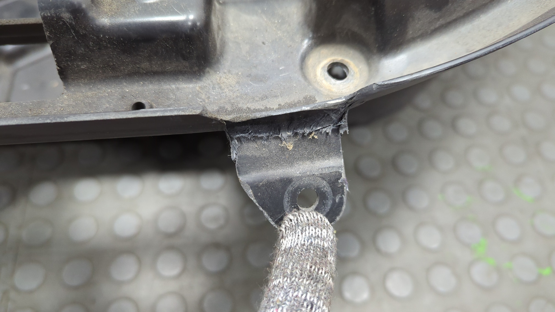 Обшивка багажника