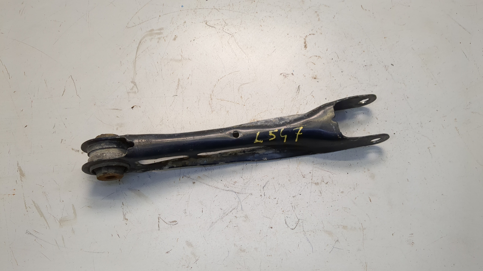 Рычаг задний