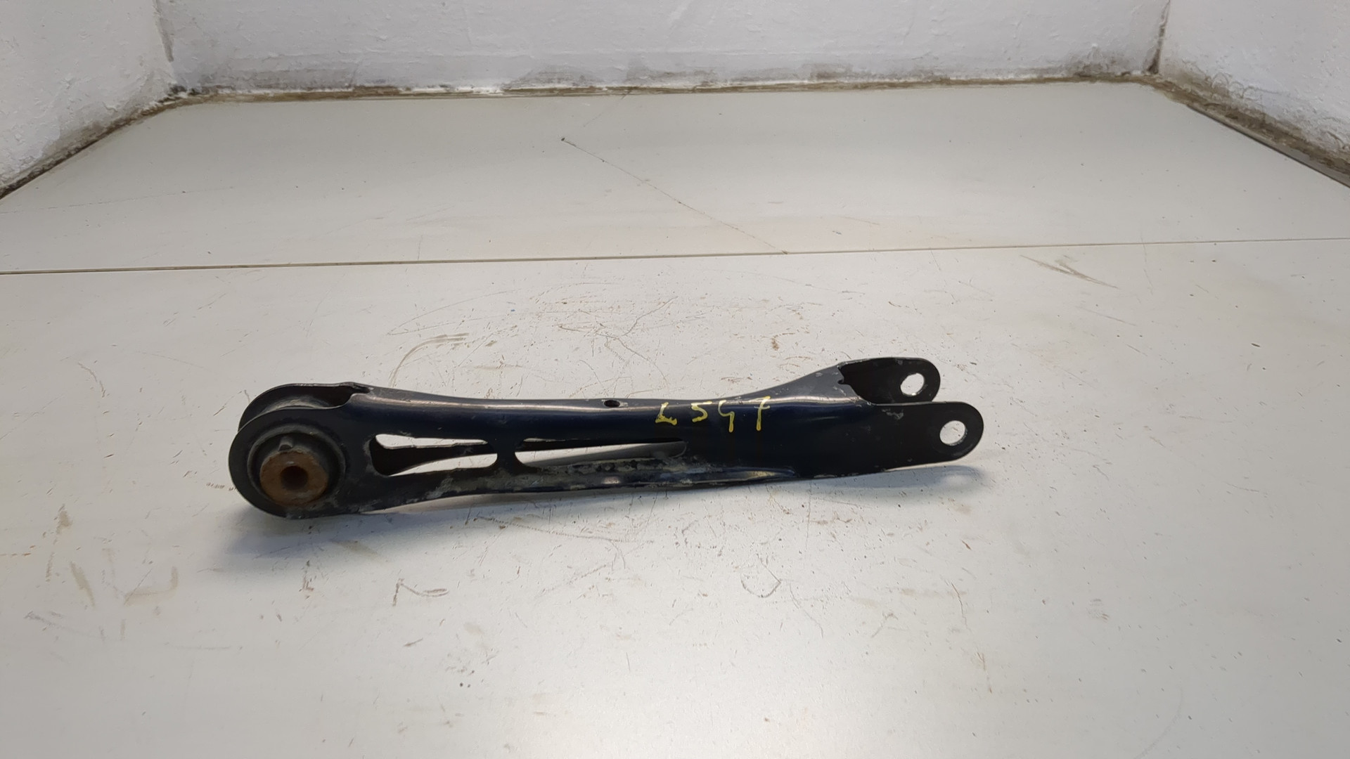 Рычаг задний