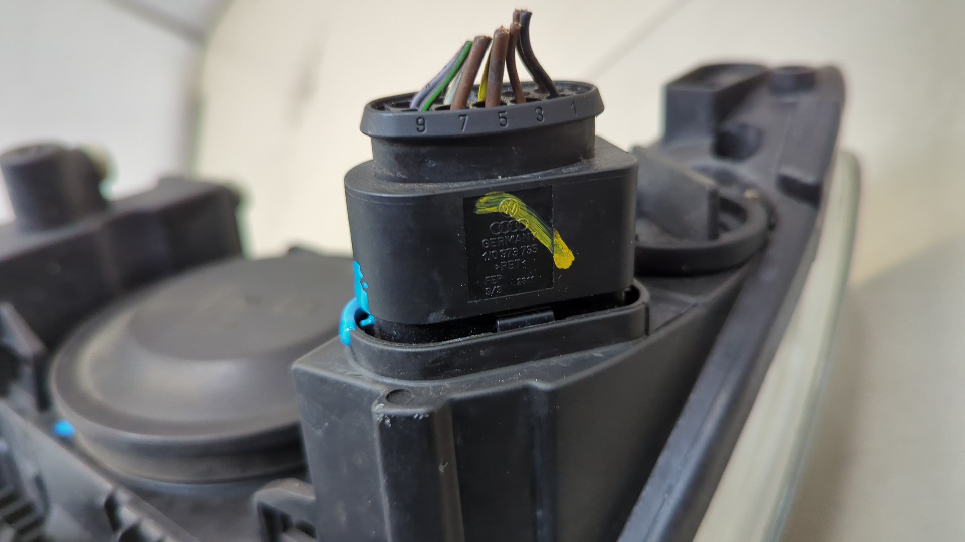 Фара правая