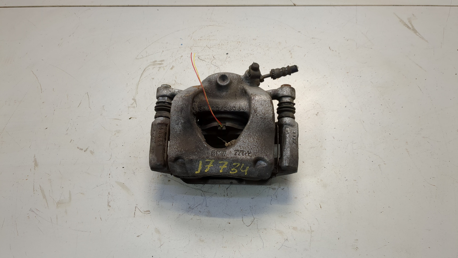 Суппорт передний левый