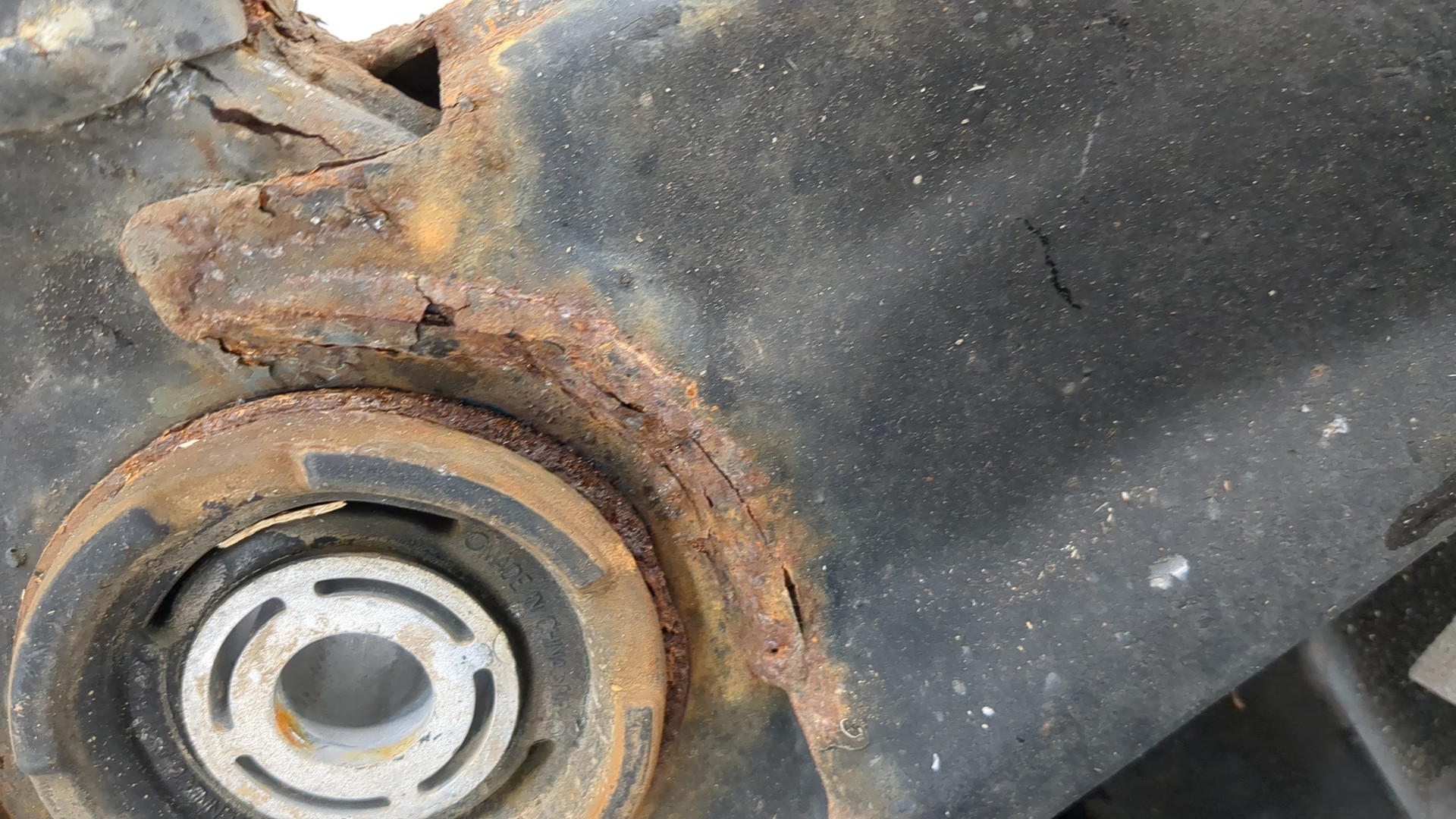 Балка подмоторная