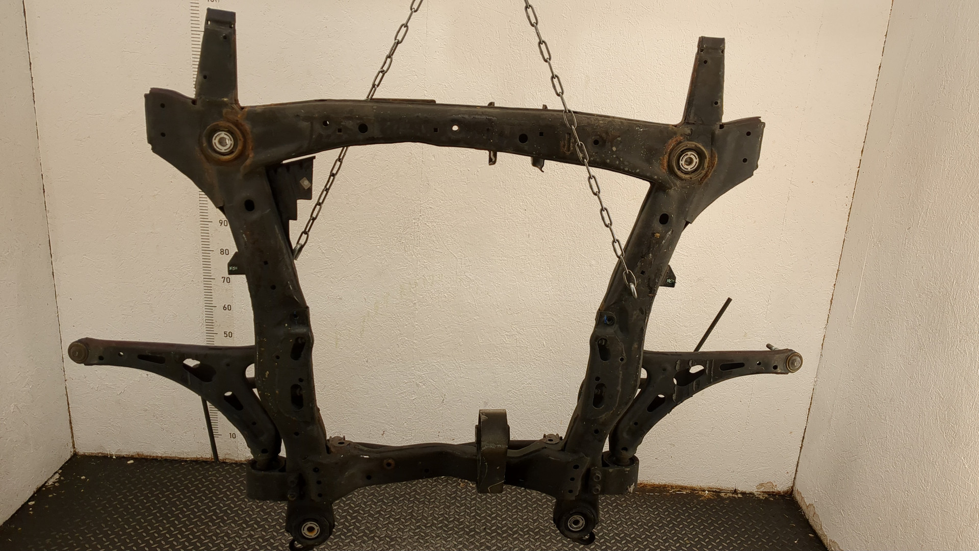 Балка подмоторная