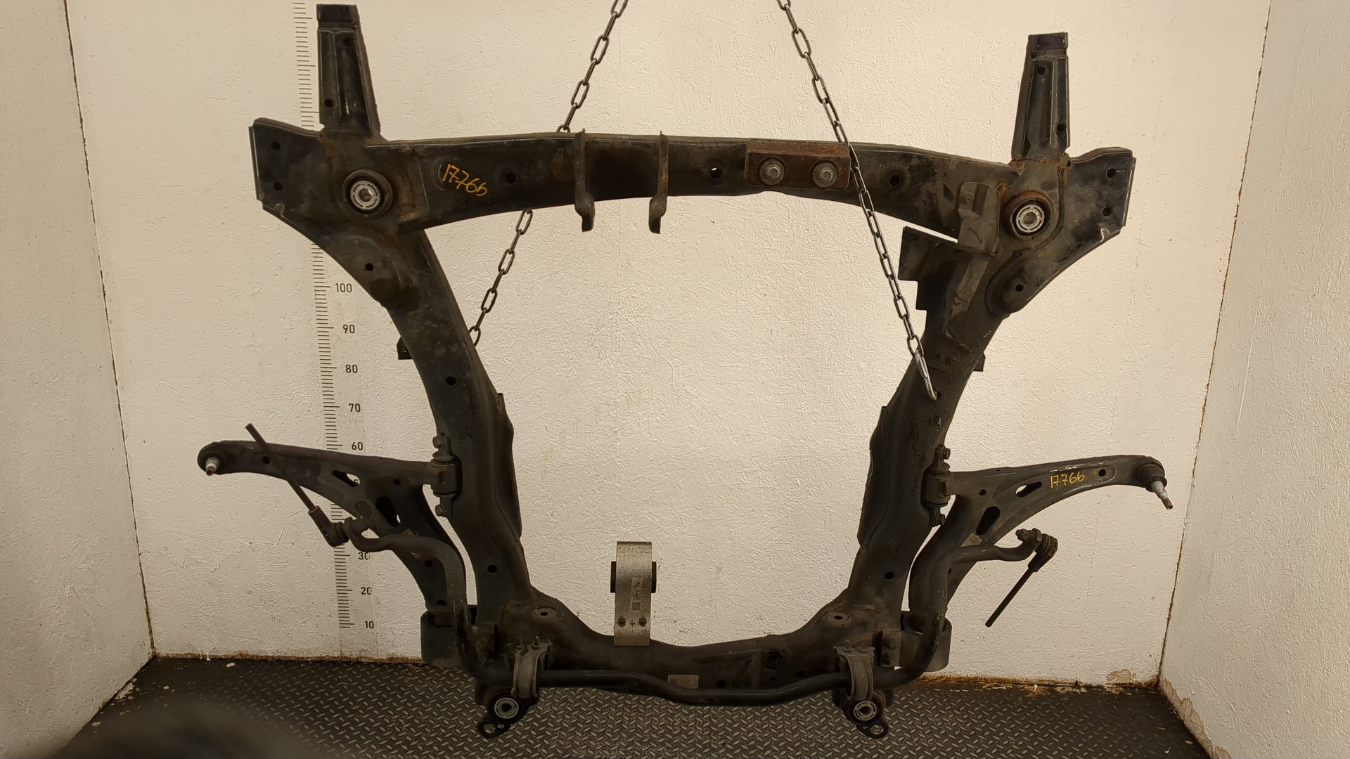 Балка подмоторная