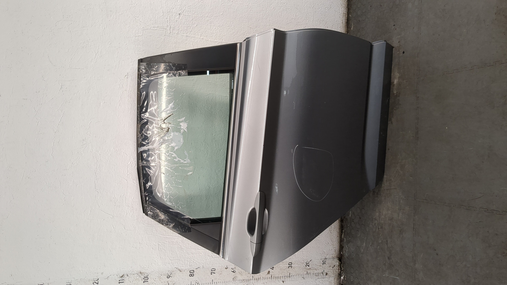 Дверь задняя правая