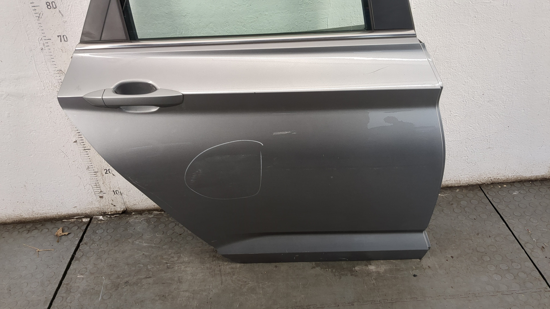 Дверь задняя правая