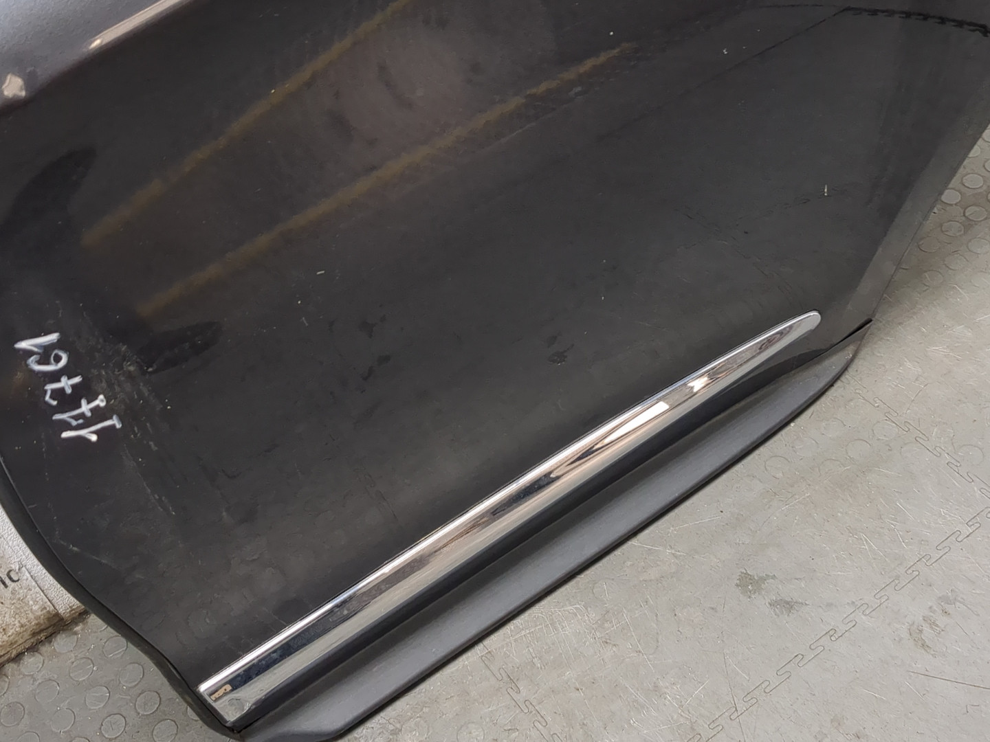 Дверь задняя левая