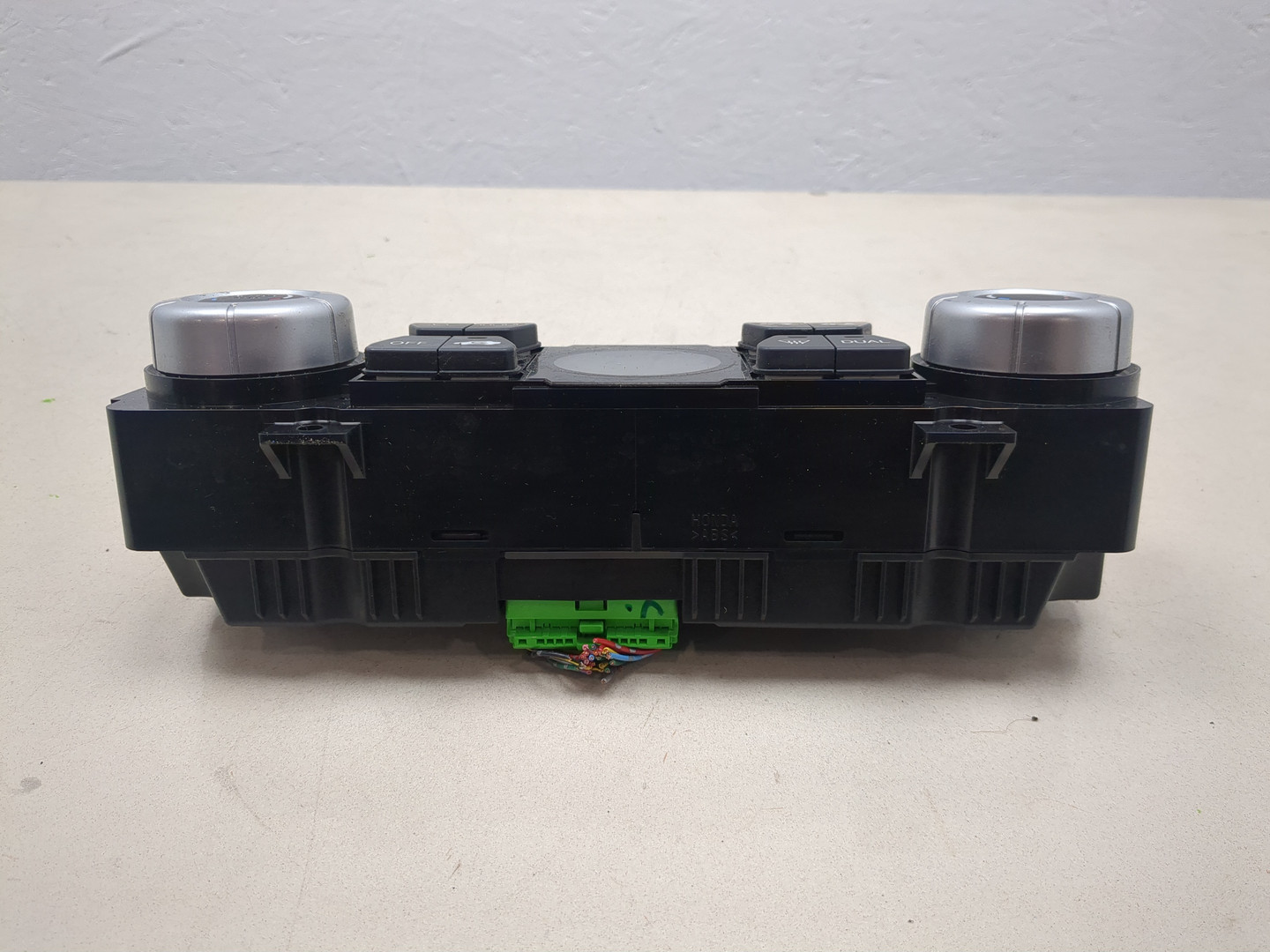 Блок управления климатической установкой