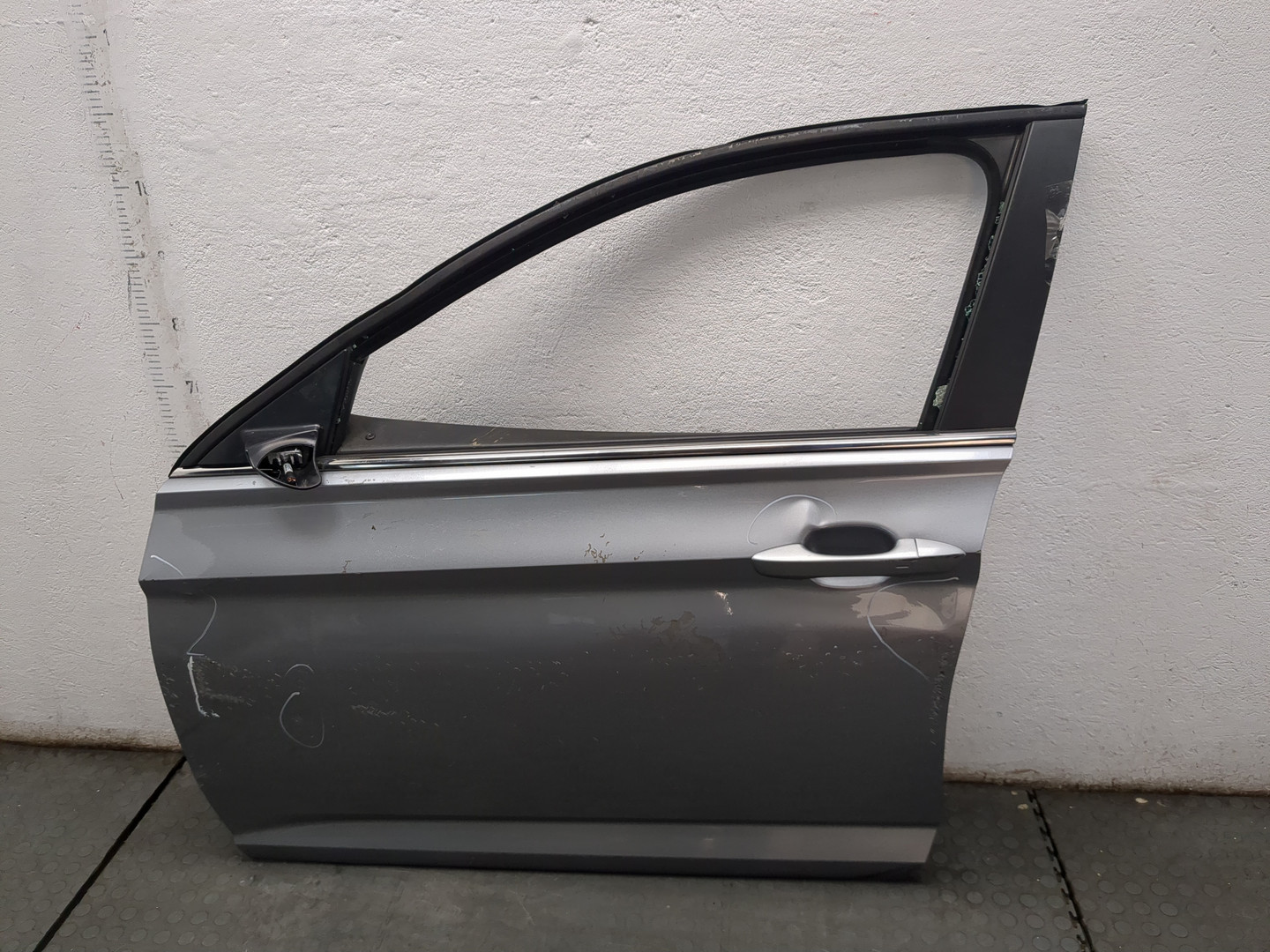 Дверь передняя левая