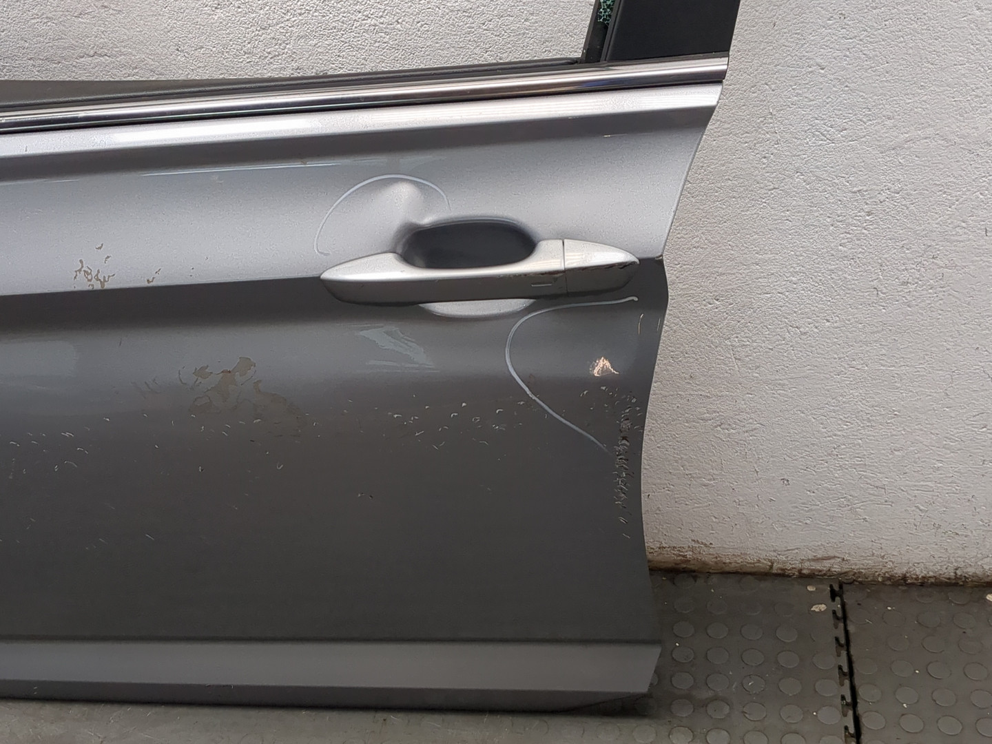 Дверь передняя левая