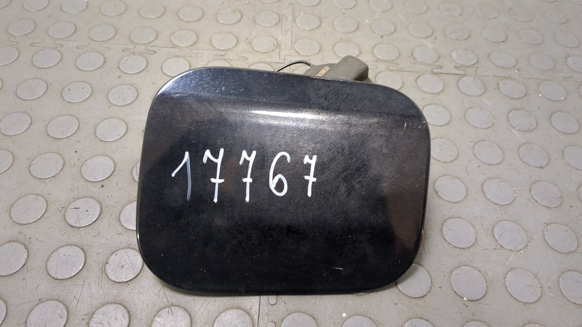 Лючок бензобака