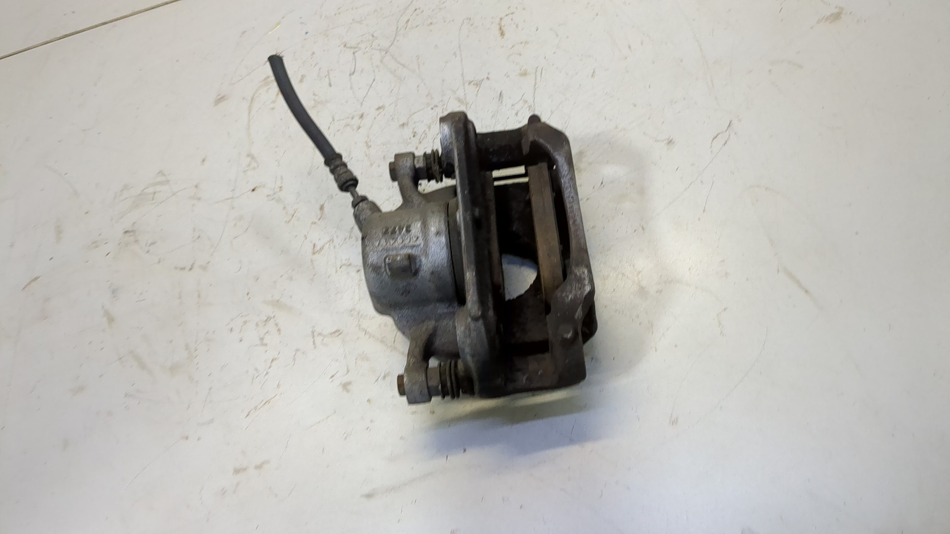 Суппорт передний правый