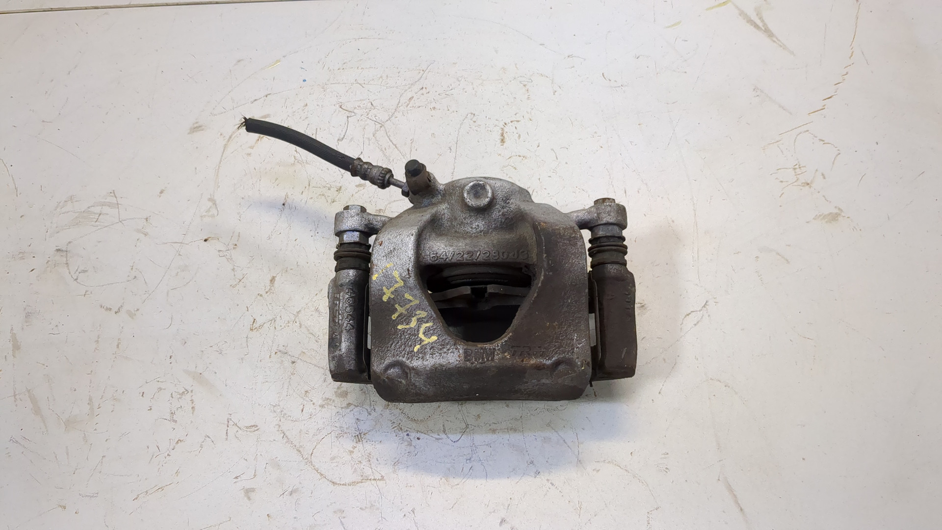 Суппорт передний правый