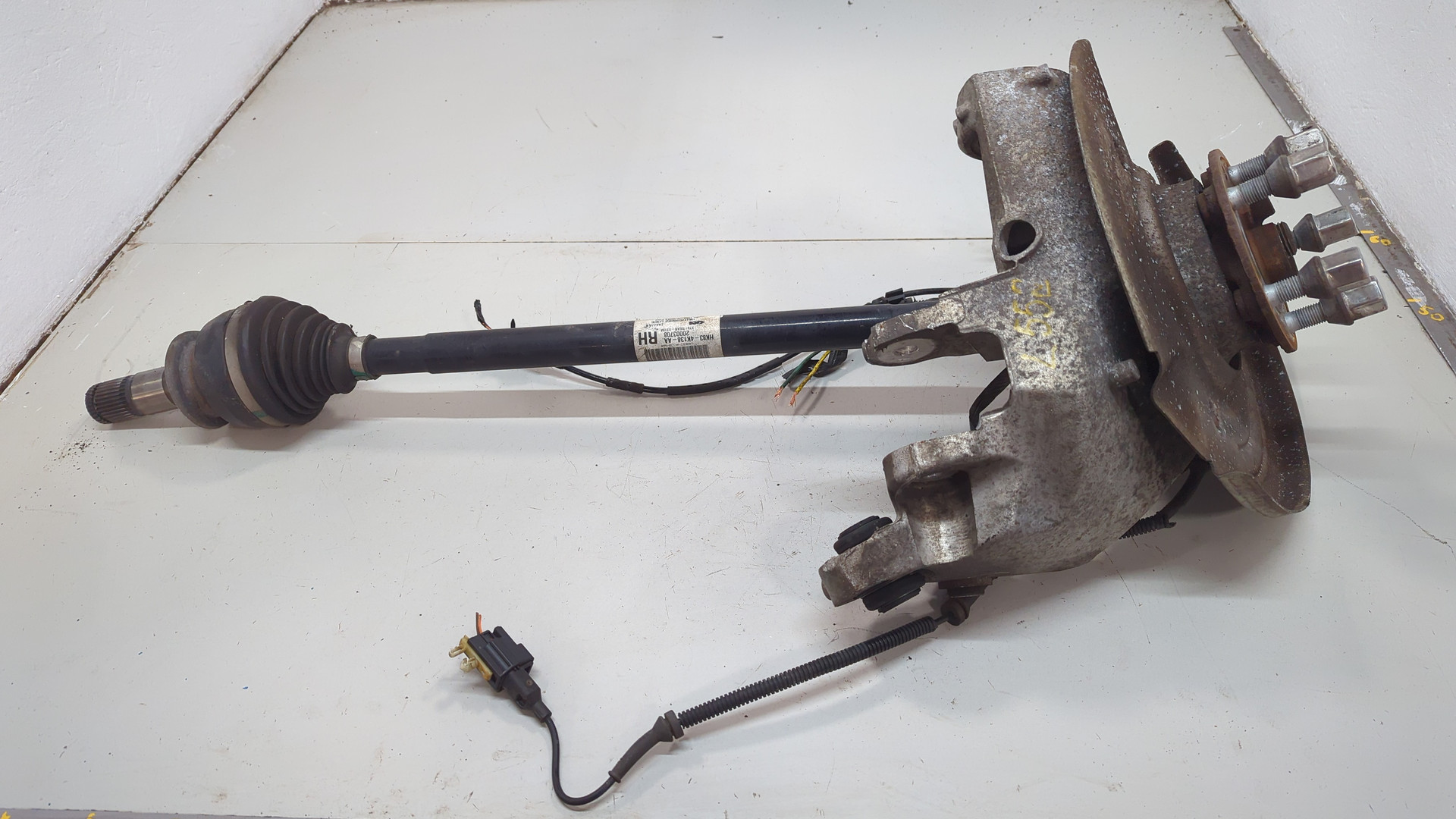 Кулак поворотный задний правый