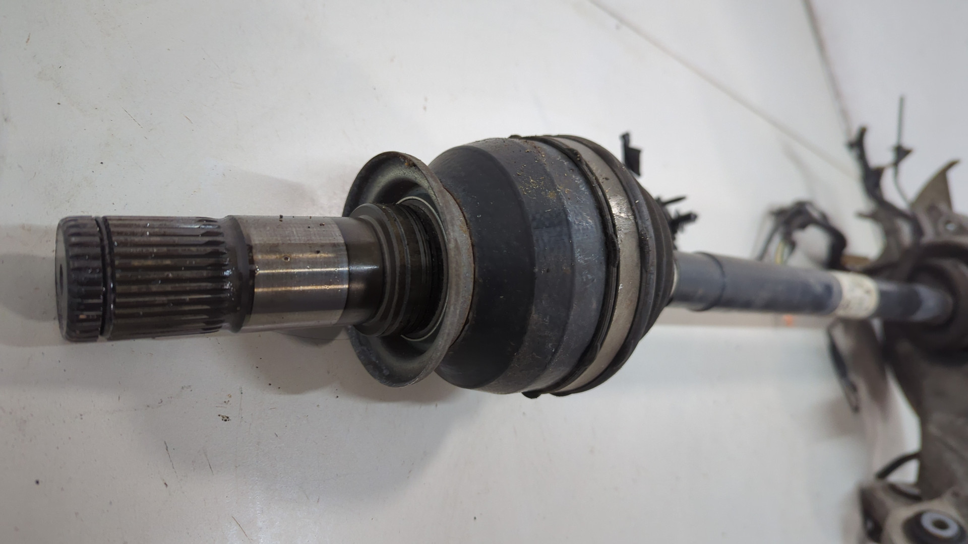 Кулак поворотный задний правый