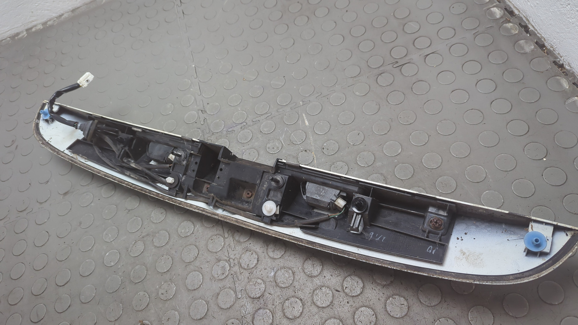 Накладка (кузов наружные)