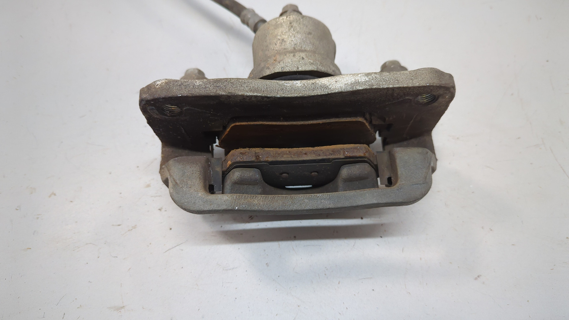 Суппорт задний правый