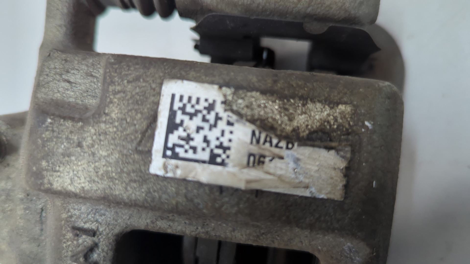 Суппорт задний левый