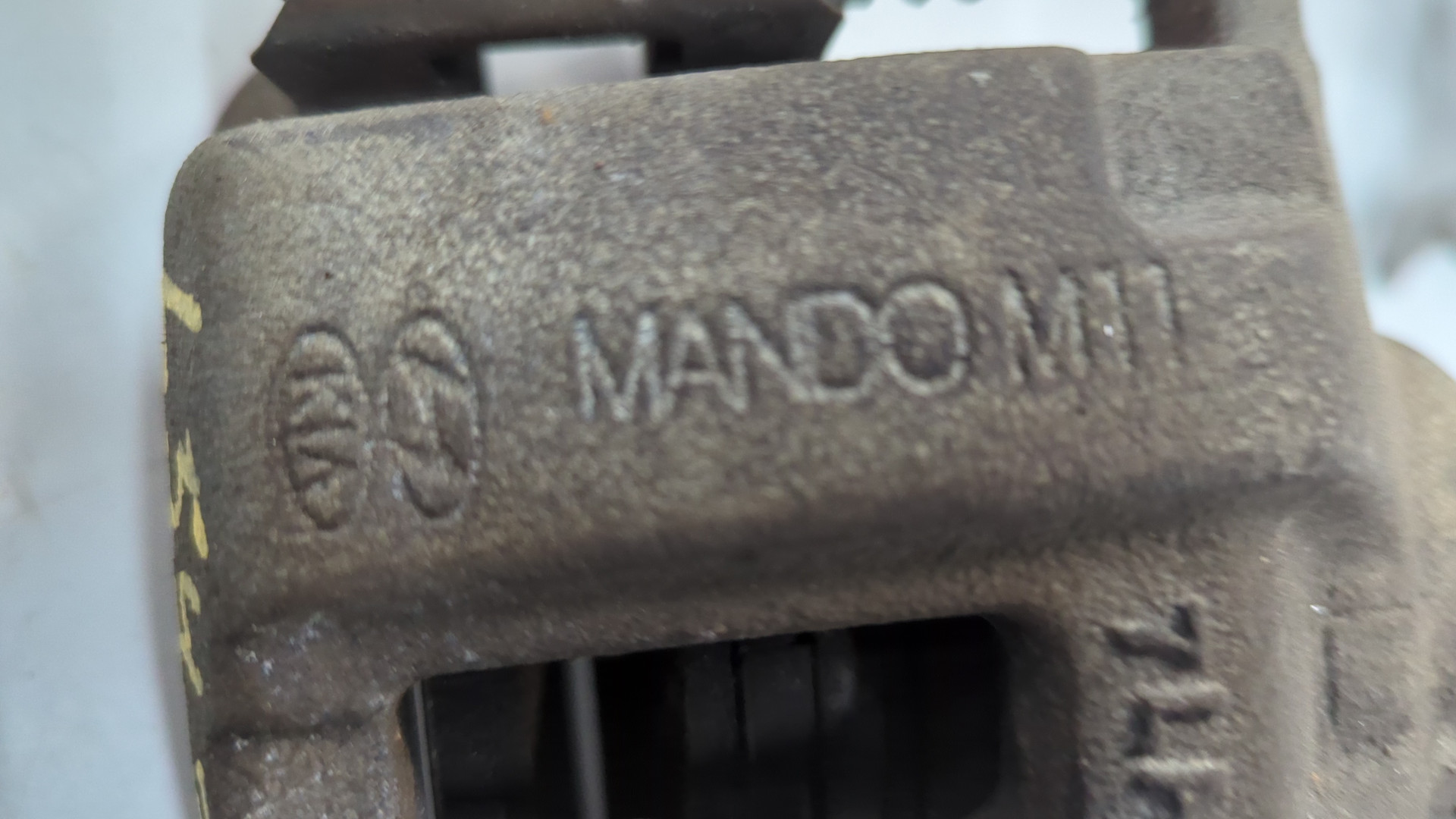 Суппорт задний левый