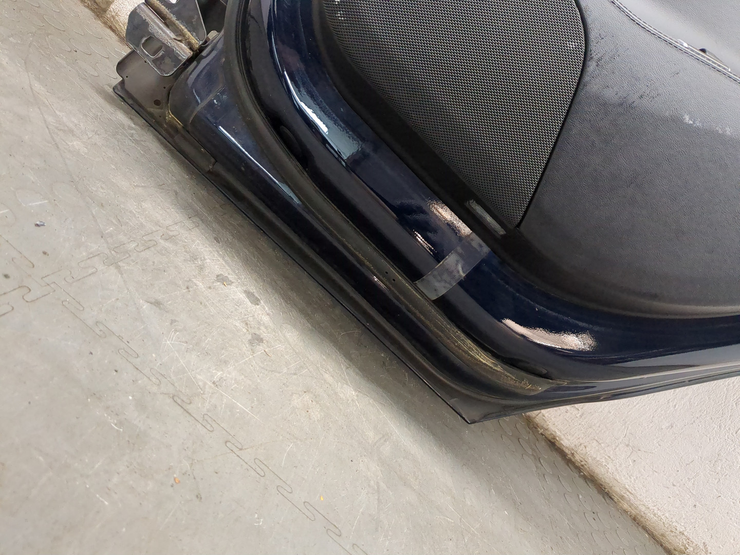 Дверь задняя правая