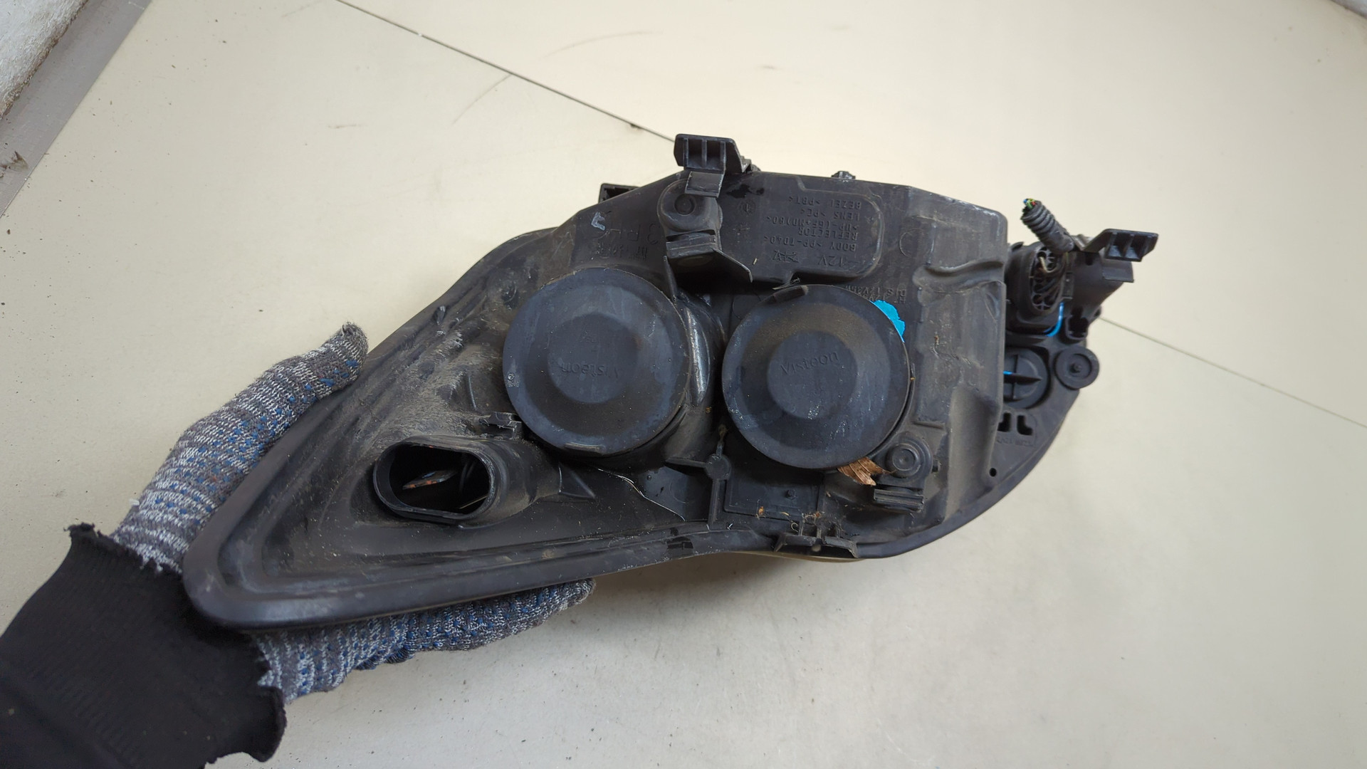 Фара правая